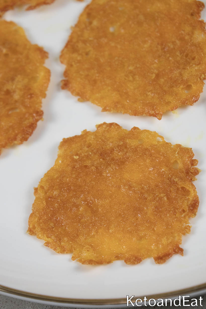 Pork Rinds Cheddar Chips