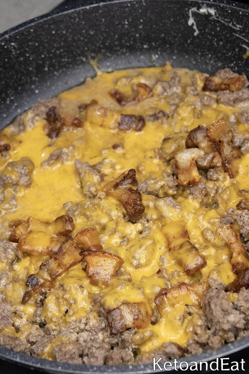 Skillet Cheeseburger Casserole 