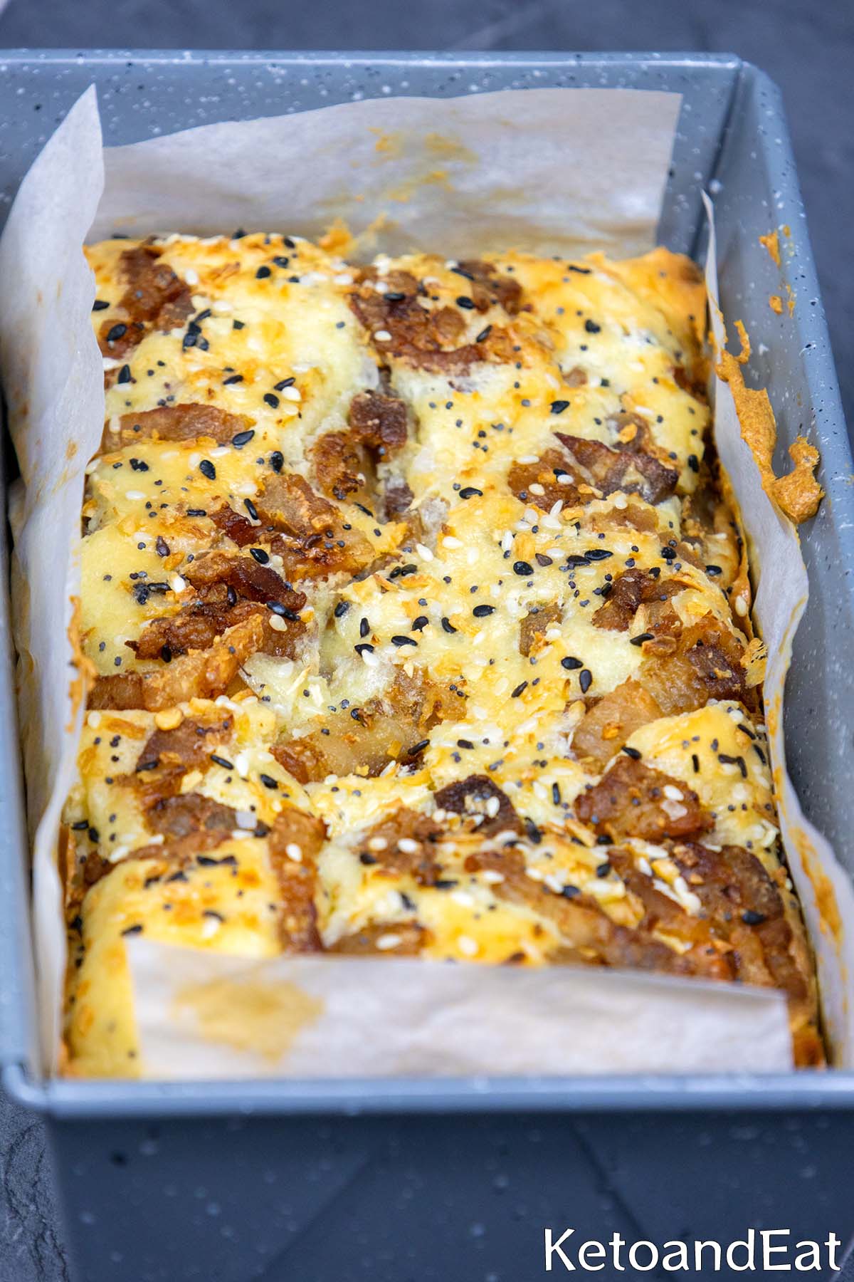 keto bread with bacon