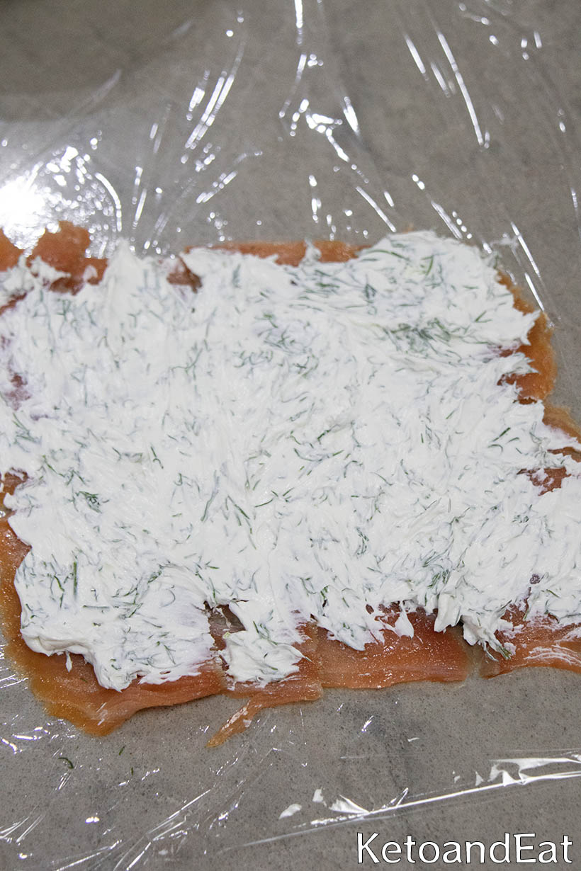 salom with cream cheese spread